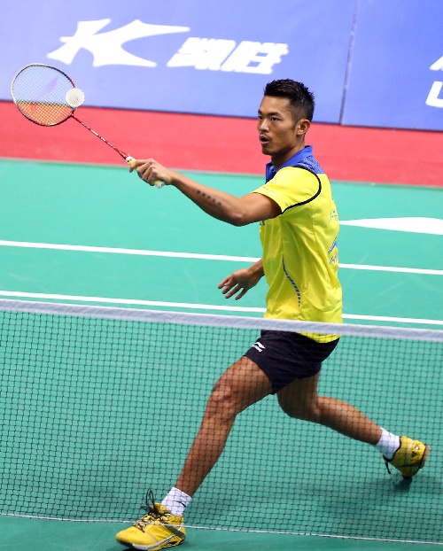 [中超]上海申花主场战胜武汉三镇