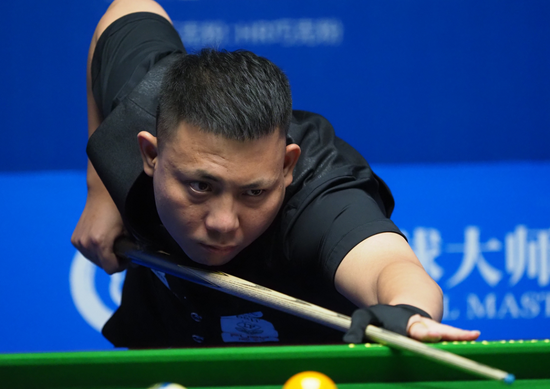 荧幕前集体 荧幕前集体